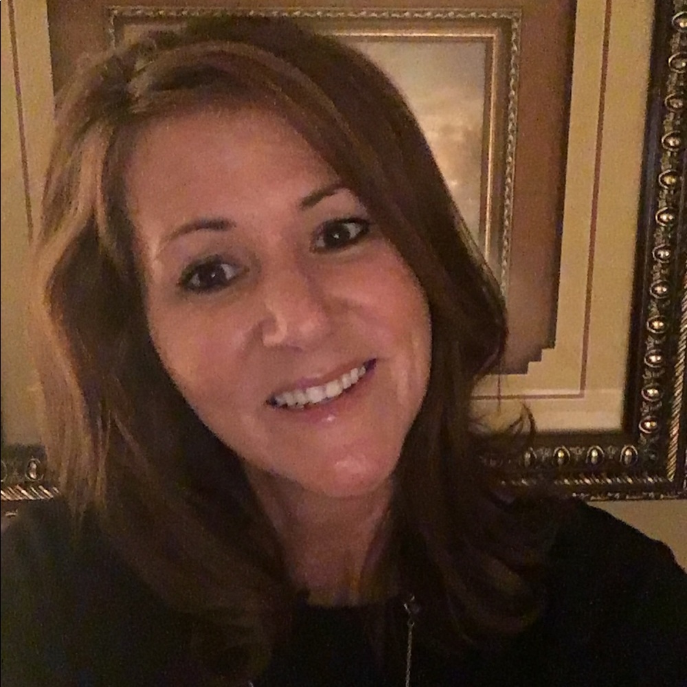 Meet your Posher, Crystal
